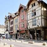 Apartment Le Champenois - Cocon Centre-ville & Jeux